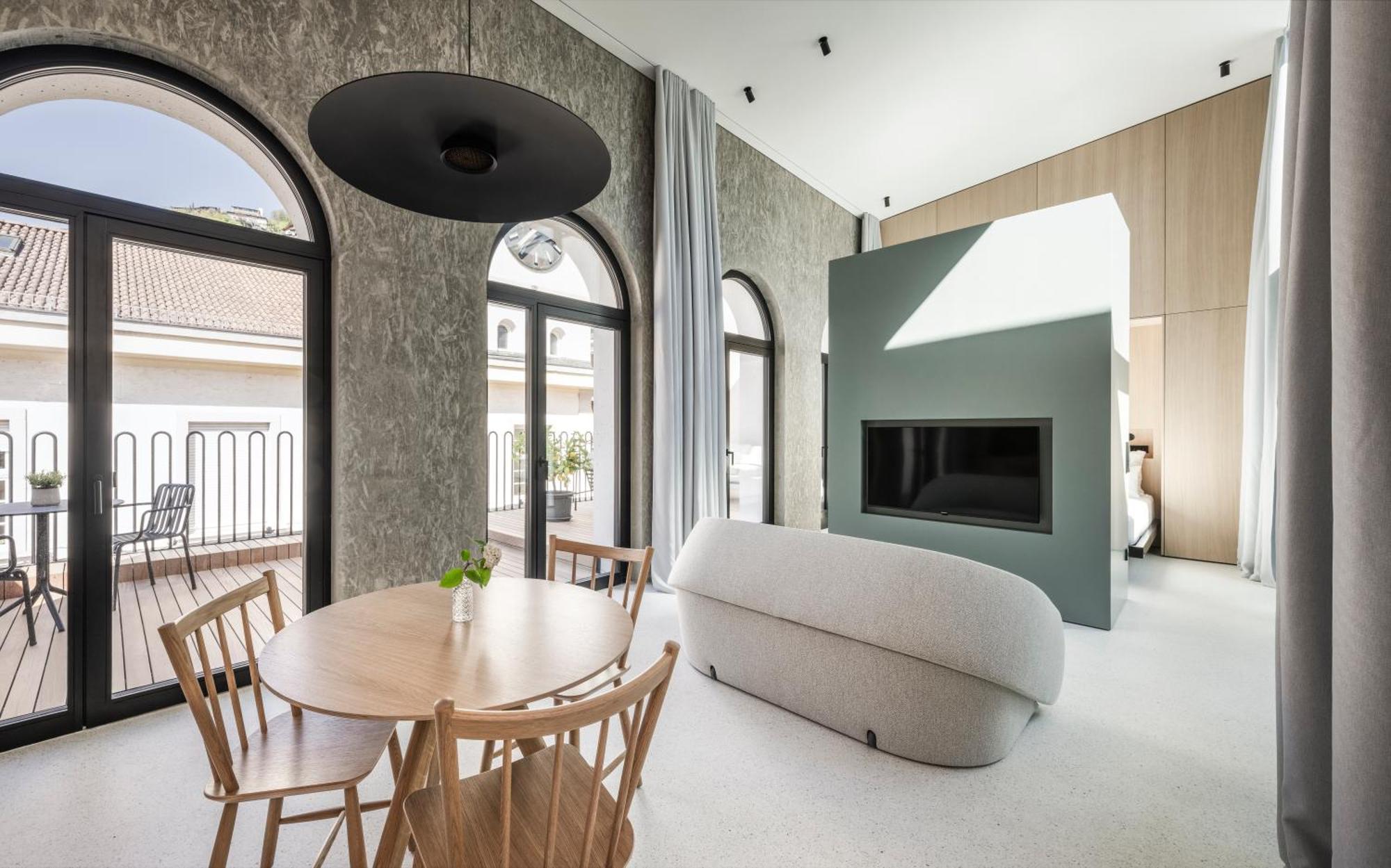 Mynt Aparthotel